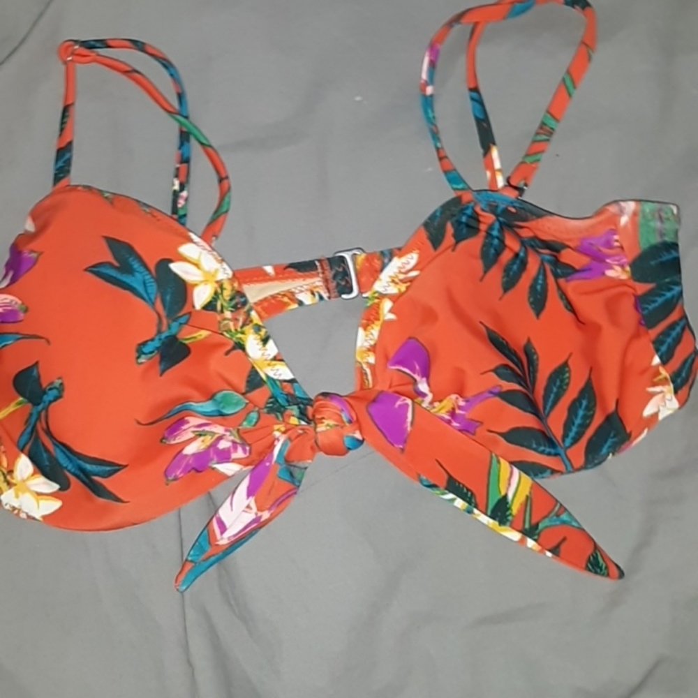 Bikini top
